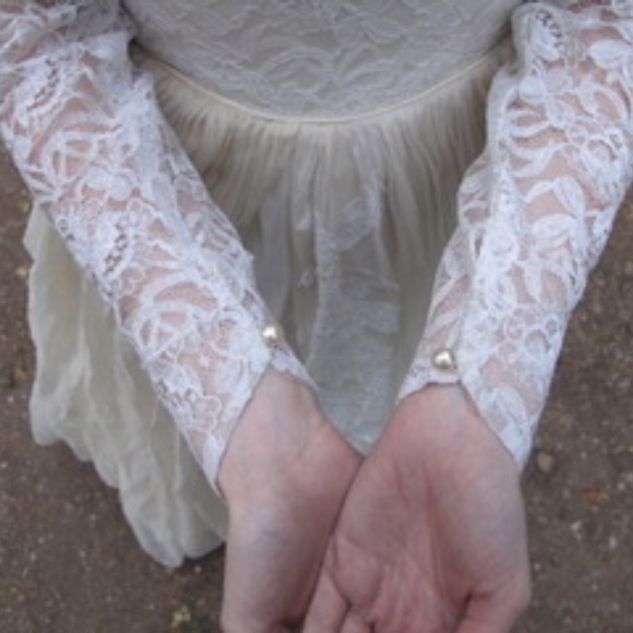 Antique Vintage Wedding Dress - Picture 1 of 8